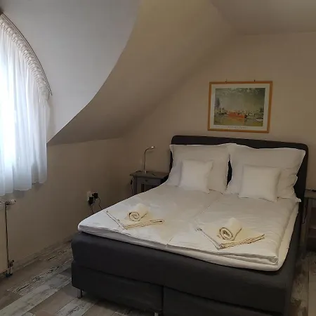 Ede Apartmán Gyula